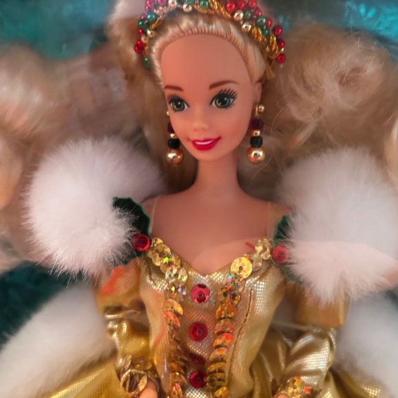 Holiday Barbie Vintage Bundle - NIB - Picture 3 of 14